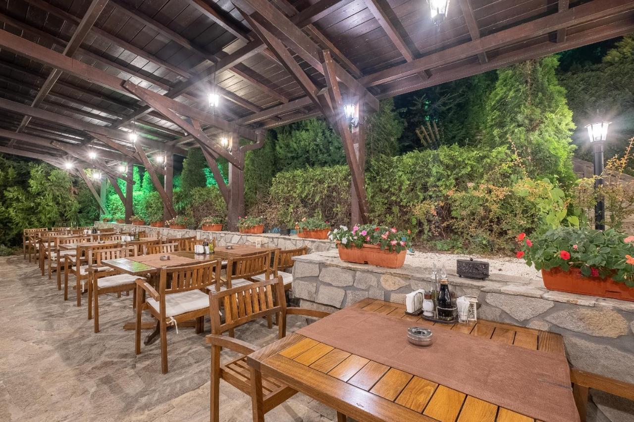 Park Hotel Asenevtsi Veliko Tarnovo Exterior photo
