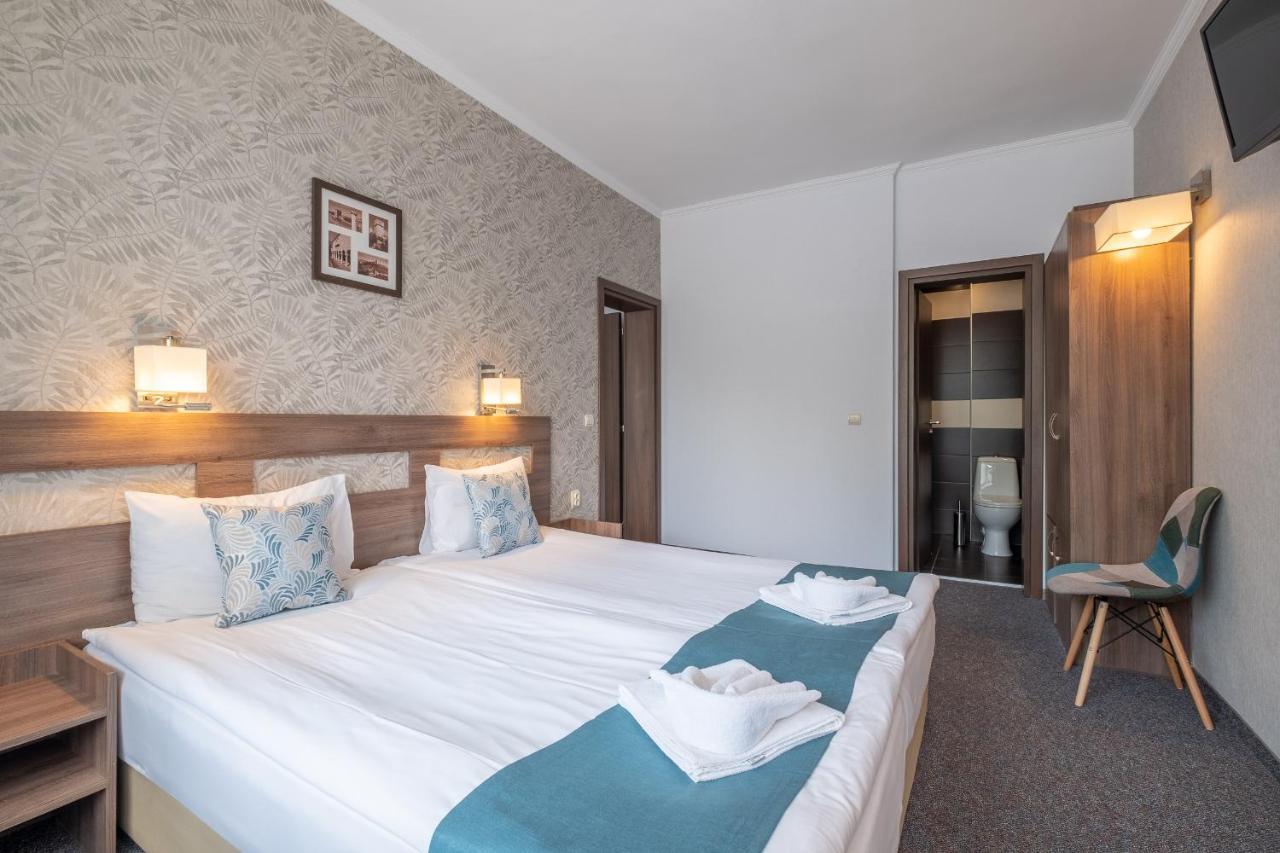Park Hotel Asenevtsi Veliko Tarnovo Exterior photo