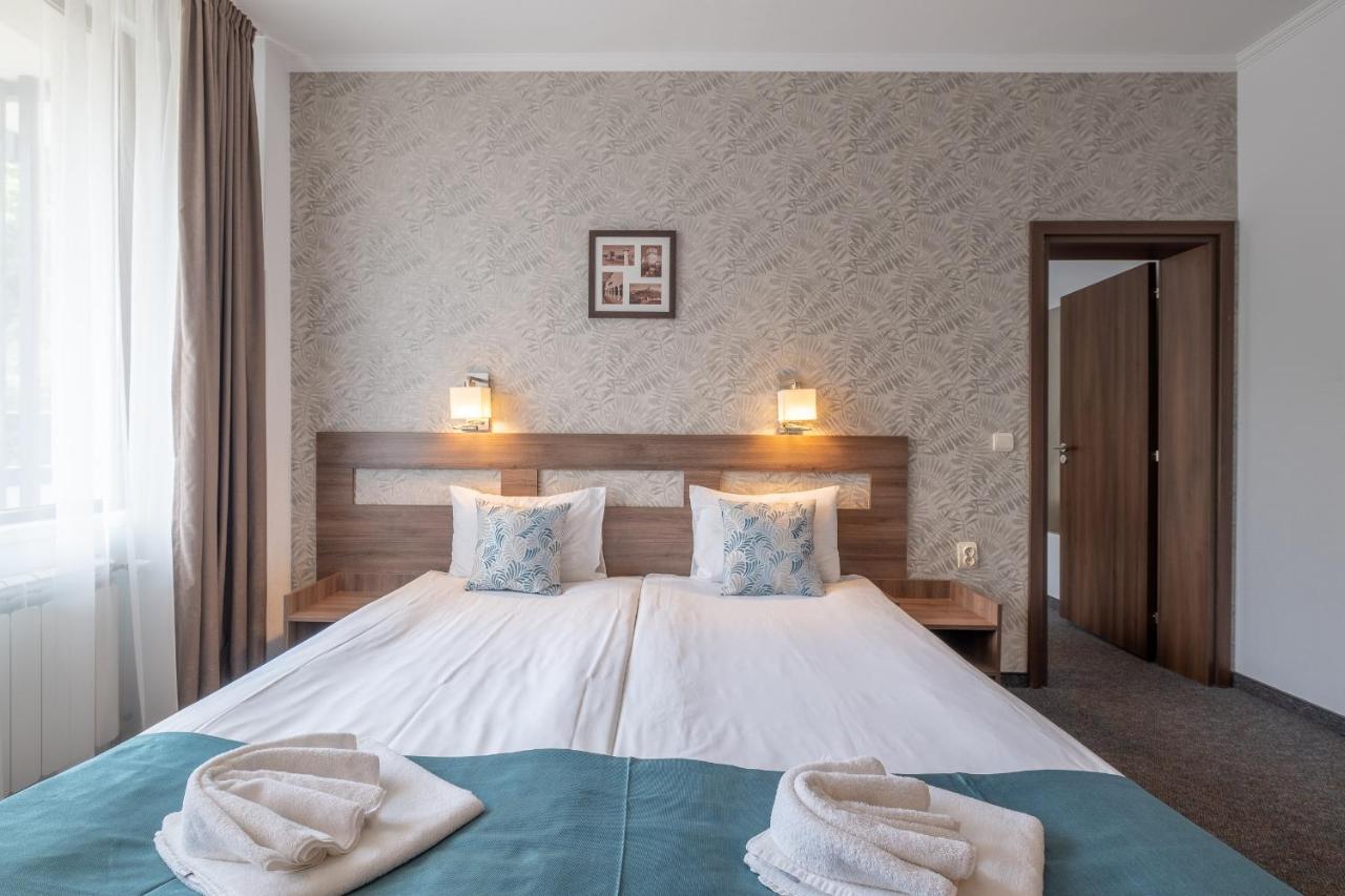 Park Hotel Asenevtsi Veliko Tarnovo Exterior photo