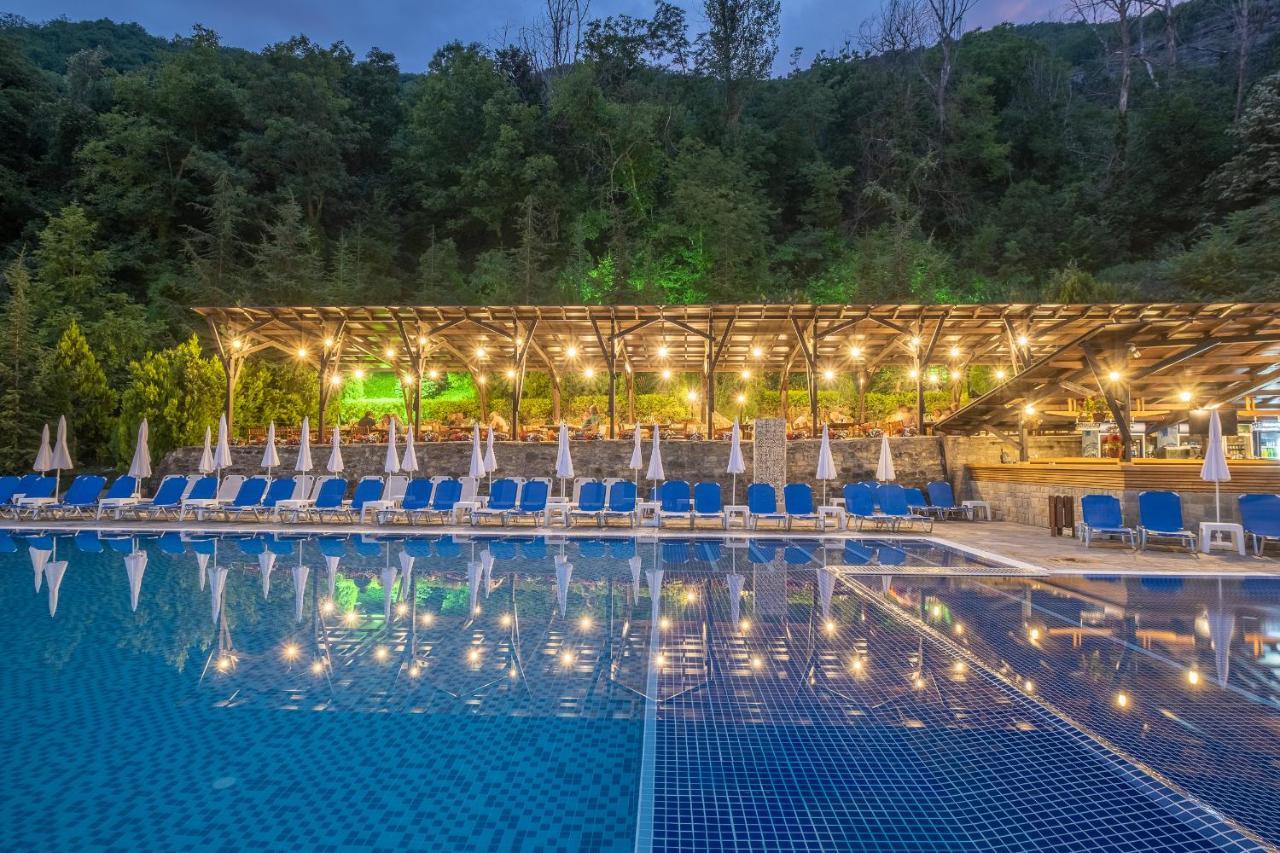 Park Hotel Asenevtsi Veliko Tarnovo Exterior photo
